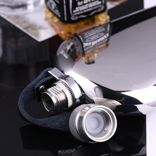 Maduro Portable Wine Bottle 304 Stainless Steel Portable Small Wine Bottle Stainless Steel Outdoor Wine Bottle 6 oz Thickened Customized Engraving