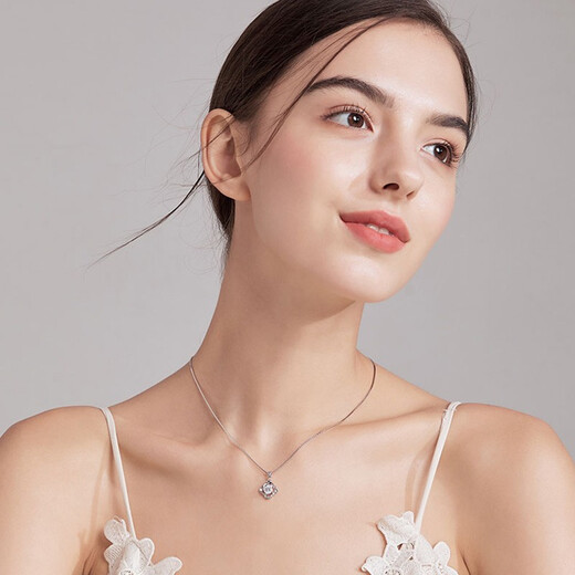 Farcoko pt950 platinum four-leaf clover necklace for women platinum clavicle chain moissanite diamond pendant birthday gift for girlfriend platinum four-leaf clover necklace (one carat moissanite diamond) - comes with certificate free engraving