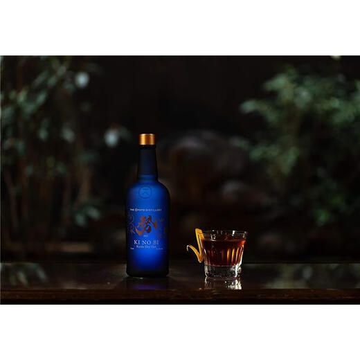 Ji Zhimei [Japan Direct Mail] Original imported from Japan Ji Zhimei (KI NO BI) Kyoto Dried Ginger Gin Wine Si Kyoto Dried Gin Wine 54% 700mL 1 bottle Gift box