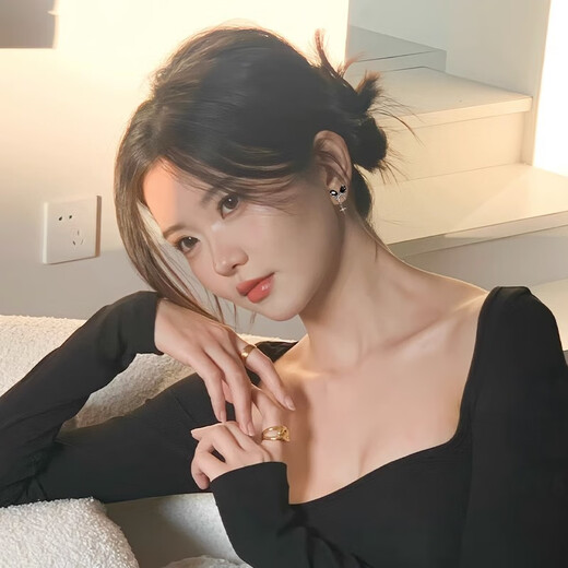 Nianfu ear clip earrings for women without pierced ears, new dark style butterfly coil earrings, niche Mid-Autumn Festival gifts for girls, mosquito coil ear clips, black butterfly