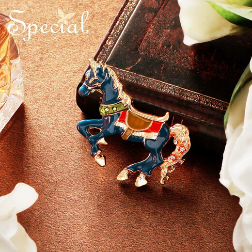 Special smart design fairy tale style carousel suit brooch pin silk scarf button brooch