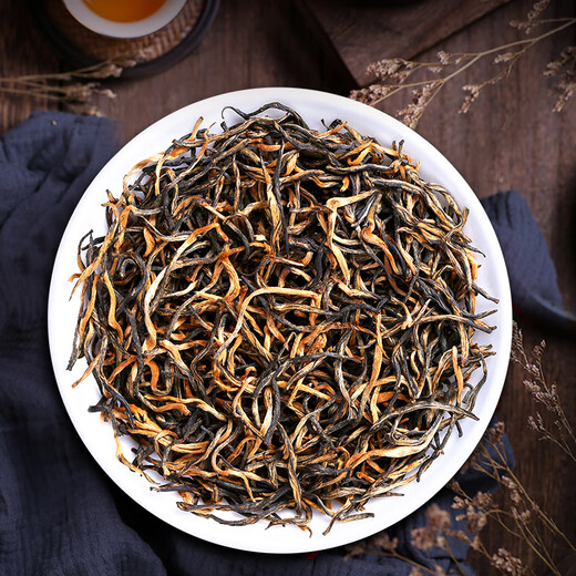 A cup of fragrant tea black tea Wuyishan Jinjunmei first-class 250g gift box 2025 new tea drink yourself gift Xiaozhong Zhengshan