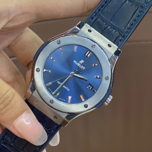 
[Second-hand 99 new] Unused Hublot Classic Fusion Series Automatic Mechanical Titanium Luxury Men's Watch Second-hand Watch Second-hand Luxury Watch 542.NX.7170.LR/Blue Disk