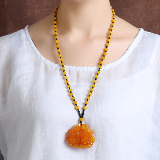 Fat Donglai's same style beeswax pendant Fu Lu Shou necklace water drop ethnic style amber old wax Ping An brand sweater for men and women Fu Lu Shou