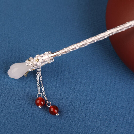 Jiangnan's first national style, magnolia flower, agate tassel, silver-plated hairpin, jade Hanfu headdress, ancient style coiled hairpin, step-shaking hairpin for women, hairpin