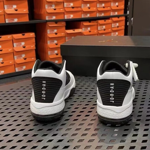 
Nike casual shoes men's shoes Autumn new sports shoes MAX AURA2 cushioning practical training mid-top basketball shoes CK6636-107 42.5