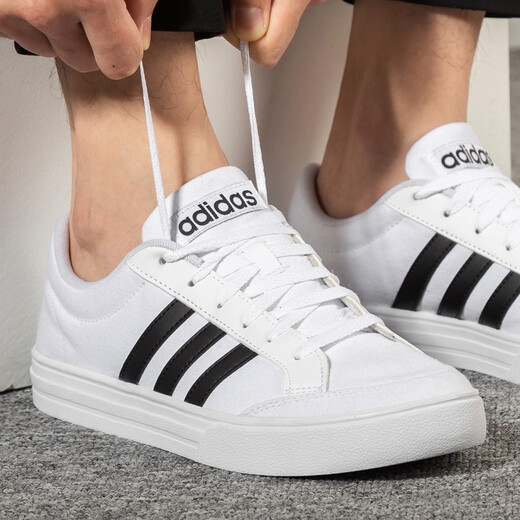 ADIDAS阿迪达斯男鞋运动鞋 秋季休闲鞋时尚舒适耐磨低帮透气休闲鞋 AW3889/帆布/白色 44