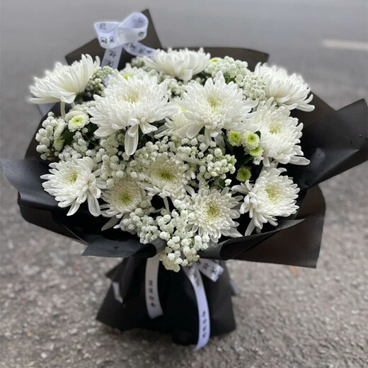 Flowers and Qianxun chrysanthemums, fresh flowers, wreaths, old people's death, funerals, funeral supplies, tomb sweeping and commemoration, door-to-door delivery in the same city, 18 new models with 11 white chrysanthemums mixed and matched