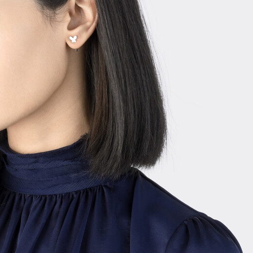 Chow Sang Sang Butterfly Pt950 Platinum Single Sided Earrings Platinum White Gold Earrings 90043E