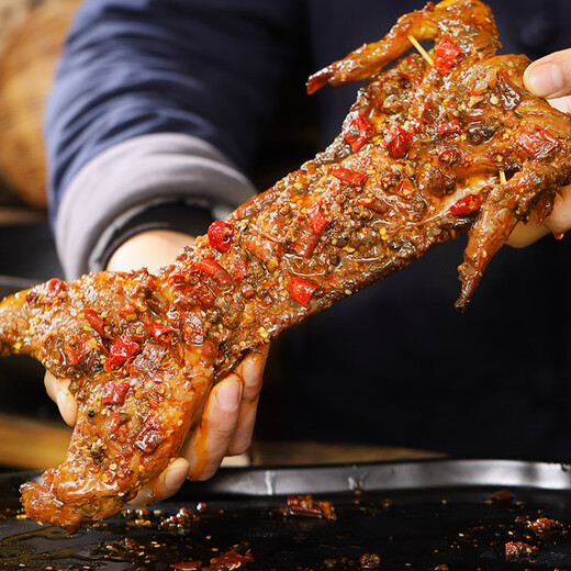 Xiao Sanpo's spicy hand-pulled rabbit 690g + spicy rabbit head 200g Sichuan Chengdu specialty roasted rabbit whole source straight