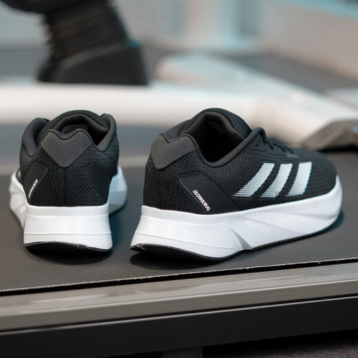 阿迪达斯 （adidas）男鞋运动鞋 24夏季新款跑步鞋低帮缓震轻便休闲小椰子慢跑鞋子男 ID9849/经典黑白 /Adiwear外底 42.5