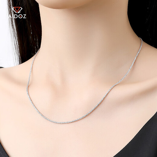 Aido Diamond pt950 platinum necklace for women, shiny platinum baby's breath necklace, fashionable matching pendant, plain chain, clavicle chain, weight 5.0-5.2 grams, length 43cm, thickness about 1.6mm