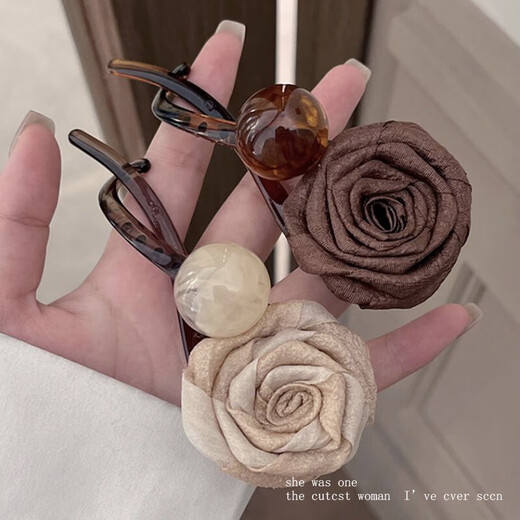 Autumn and winter Maillard dry rose bead hair clips for women, high-end twist clips on the back of the head, hair clips, hair accessories for women, hot-selling 2-piece set, 2 pieces