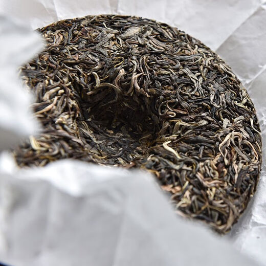Tengyin Yunnan Pu'er Tea Cake Tea Tengchong Tea Gaoligong Mountain Ancient Tree Tea Raw Tea Nectar Fragrant Changlong Ancient Tree Tea Pure Material