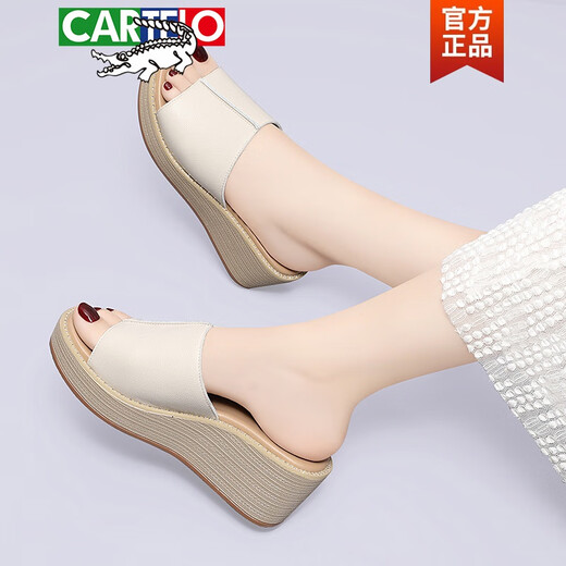 CARTELO sandalias y pantuflas de cocodrilo (CARTELO) para mujer, parte inferior gruesa, moda para madre 2024, nuevos tacones planos de verano, tacones de cuña, cuero genuino JST 12052, beige, altura del tacón de cuero 5,5 CM 38