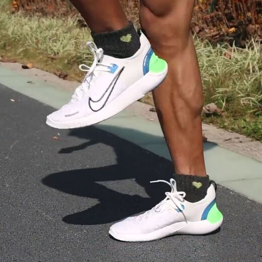耐克（NIKE）运动鞋男鞋夏季新款FREE RN赤足跑步鞋缓震透气舒适休闲鞋 FB1276-104白绿 40.5