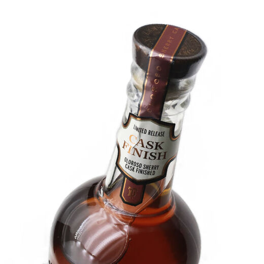 Templeton Aged Rye Whiskey Templeton Rye Whiskey, импортируемый из еврозой -шерри, расти, виски, лимитированная серия виски.