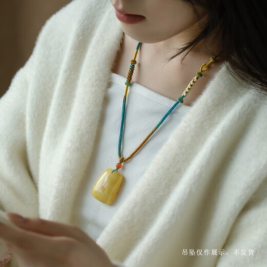 ZOENIYA Only This Green Pendant Rope Peach Blossom Necklace Pendant Handmade Rope Thousand Miles Away With Rope Mother's Birthday Gift Only This Green Necklace