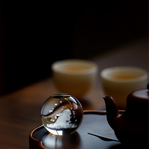 Admirable crystal glass moon rabbit tea pet cover ornaments rabbit zodiac animal year gift birthday souvenir for best friends and colleagues round moon-looking rabbit