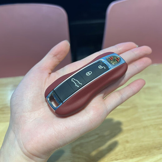 哈里发适用于波尔多红保时捷钥匙壳卡宴macan911帕拉梅拉718/taycan扣套 A款ABS材质波尔多红+盾牌套装