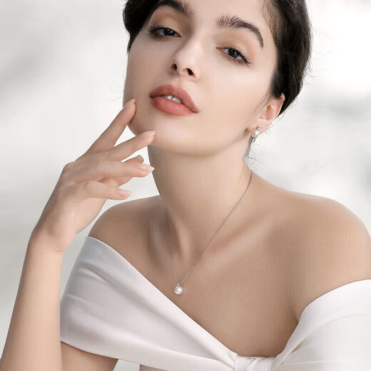 Princess Akoya Pearl Pendant of Tahiti 8.5-9mm 18K gold diamond round bright seawater pearl necklace