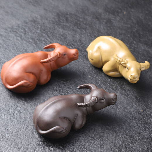 Enshou traces purple sand buffalo tea pet ornaments cow turns to heaven and earth tea play zodiac cow boutique tea tray tea from treasure cute and can be raised purple sand buffalo (black)
