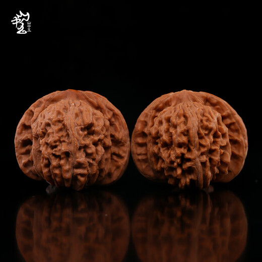 Shanzhong Yuwen plays with walnuts, plays with the hand, plays with lion head, antique Mid-Autumn Festival gift for men, black gold model 40-41MM four buildings