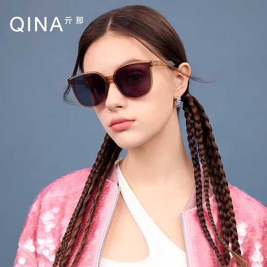亓那（QINA）眼镜赵露思同款轻巧折叠墨镜男女便携开车防晒太阳镜QN5012A62