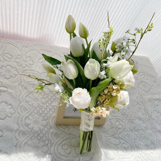 郁金香马蹄莲手捧花领证假花仿真花摄影拍照道具婚礼韩式新娘花束 HD-郁金香+铃兰花