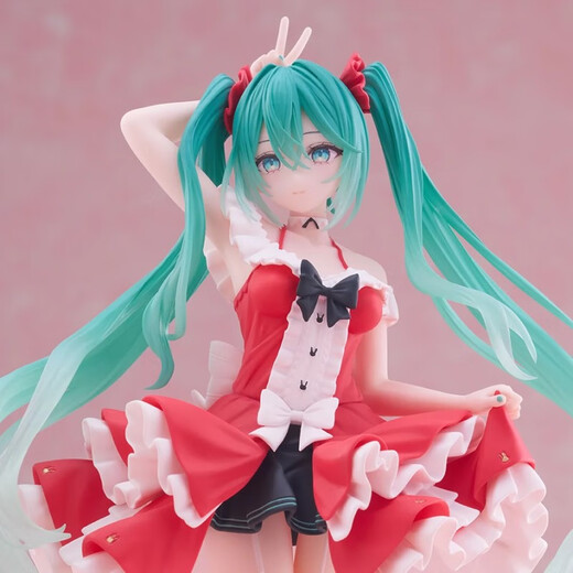 UCGO TAITO 初音未来2 手办模型玩具 18cm 初音Lolita