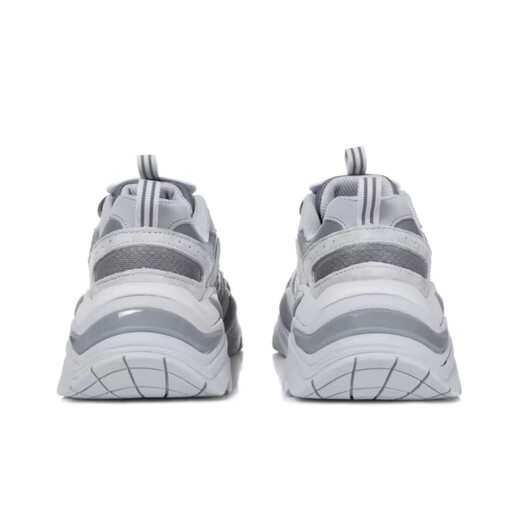 
FILA running shoes fish bone retro dad shoes classic kick men and women couple shoes lightweight sports heightened canvas shoes small white shoes 1RM02723H_050 36.5 (230mm)