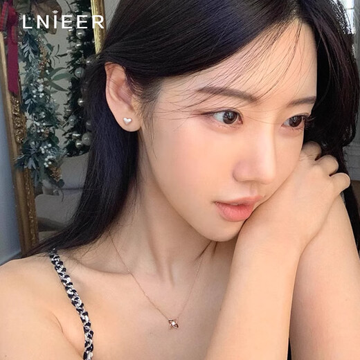 Lnieer S999 Pure Silver Brushed Love Earrings Women's Ear Piercing Earrings Niche High-end 2025 New Light Luxury Earrings Brushed Love Earrings S999 Pure Silver