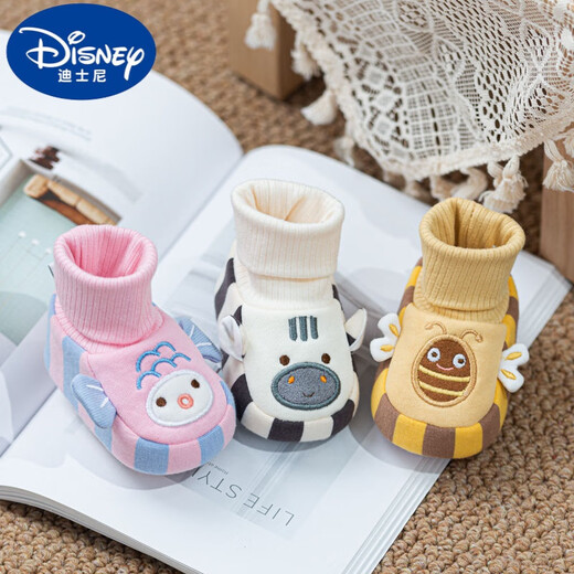 Disney baby shoes autumn and winter style baby shoes soft sole toddler shoes and socks without heels 0-12 months infant socks shoes cow white (spring and autumn style) 1 piece average size inner length 10.5cm recommended 0-3 months