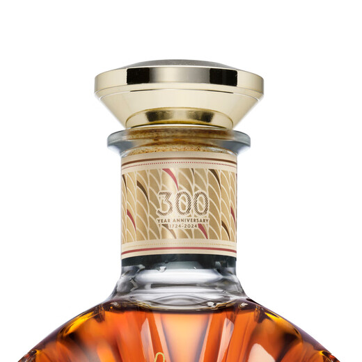人头马（Remy Martin）洋酒 X.O优质香槟区干邑白兰地 700ml 龙年新年礼盒 