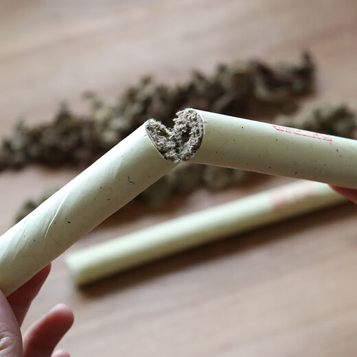 1098 días Qichun Wild Moxa Sticks 1.8 cm Chen de tres años sosteniendo una cálida columna moxagram 5 a 1 Moxa Moxa Moxa Velvet 1.8*20cm (10 piezas por caja)