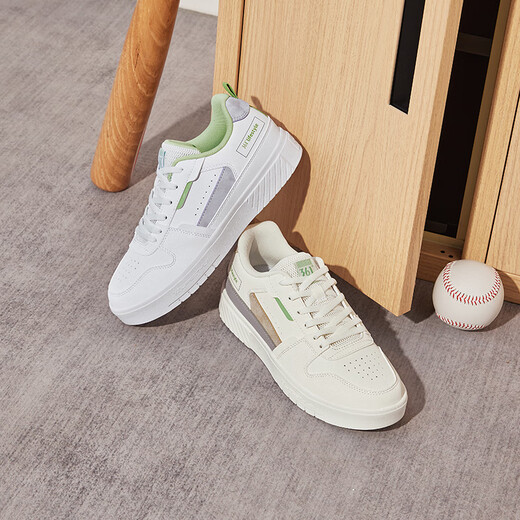 361-Grad-Brettschuhe Low Top Damenschuhe 2023 Frühling Neues Leder wasserdichte Schüler Leicht weiße Schuhe Sport Casual Schuhe Frauen Feder Weiß/Weizenbraun 6623 35