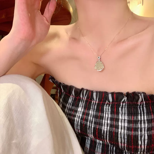 Yin Muchi silver chalcedony Buddha necklace for women, clavicle chain pendant, birthday, Christmas and Valentine's Day gift for girlfriend and wife L2318 white chalcedony Buddha silver necklace