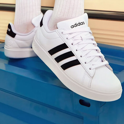 阿迪达斯 （adidas）男鞋秋冬款皮质轻便低帮舒适休闲鞋时尚百搭板鞋青年圆头运动鞋 GW9195/三条纹彰显品牌 40