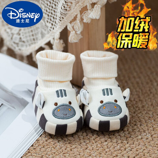 Disney baby shoes autumn and winter style baby shoes soft sole toddler shoes and socks without heels 0-12 months infant socks shoes cow white (spring and autumn style) 1 piece average size inner length 10.5cm recommended 0-3 months