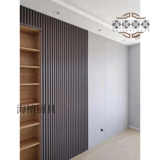 妙普乐2024新款隐形门和墙一体背景墙格栅门实木格栅电视格栅卧室门木饰 格栅一体隐形门加五金