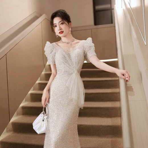 现宝莲鱼尾晚礼服裙女感亮片轻奢小众生日婚纱法式主持宴会气质 米灰色 M