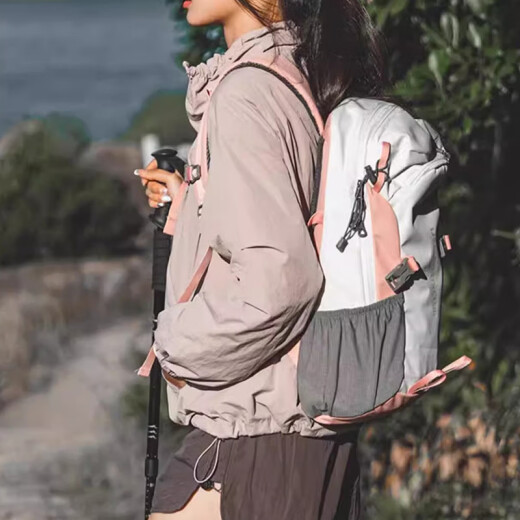 星昔轻便户外运动登山包男女专业徒步旅游骑行背包大容量双肩包书包 粉色