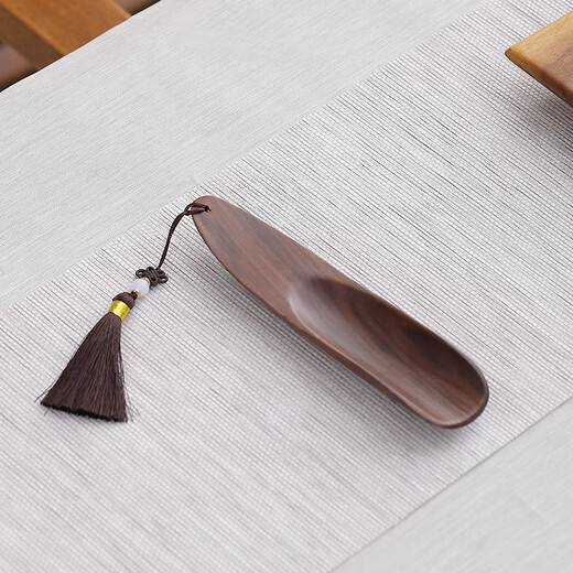He Jiagong walnut tea spoon single shovel tea spoon Japanese-style household large wooden tea spoon walnut tea spoon (crescent)