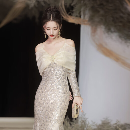 H-Ked-Kleid für Frauen Bankett Abendkleid mit High-End-etwas fett schwerer Industrie spät sensible High-End Light Luxury Nischengeschenke für Erwachsene Moderatorin Jahrestagung Kyogin Ärmeln XL