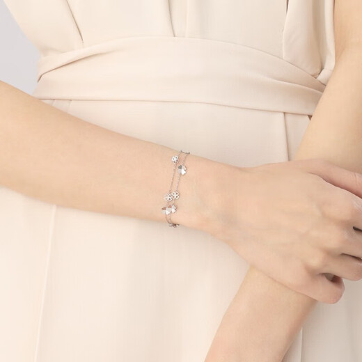 Chow Sang Sang Pt950 platinum four-leaf clover platinum platinum bracelet women's gold bracelet 54284B pricing 19 cm