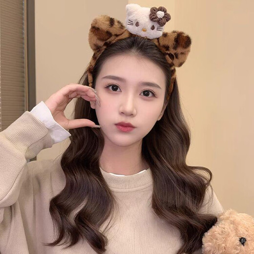 Mengkeduo cute leopard print kt cat headband girl face wash headband apply facial mask hairpin autumn and winter plush headband headwear kt cat ear headband beige