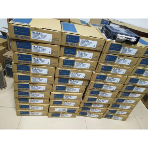 Сервомотор HF-KP13KP13B23KP23BKP43KP43BKP7373BK Переключатель HF-KP73B 750W Двигатель с тормозом
