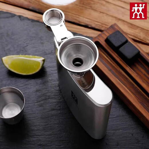 Zwilling German-made 304 stainless steel flask, white wine bottle, wine set, portable set, outdoor portable 304 small flask, 4-piece set