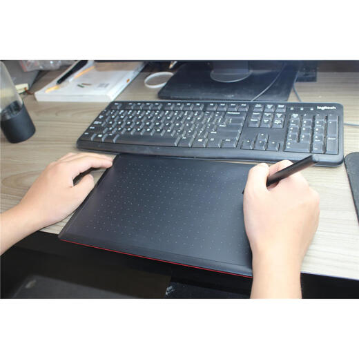 Wacom Digital Tablet CTL472/672 Средняя плата, расписанная вручную, бамбуковое рисунок онлайн-курс, управление, введение в обучение CTL-672 Стандарт 95 Новый 27,7x18,9 см.