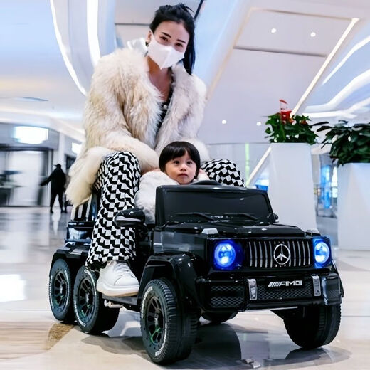 Mercedes-Benz children's electric car big G four-wheel car baby toy car can sit on the remote control off-road vehicle for adults, boys and girls. The white model cannot be ridden without electricity.